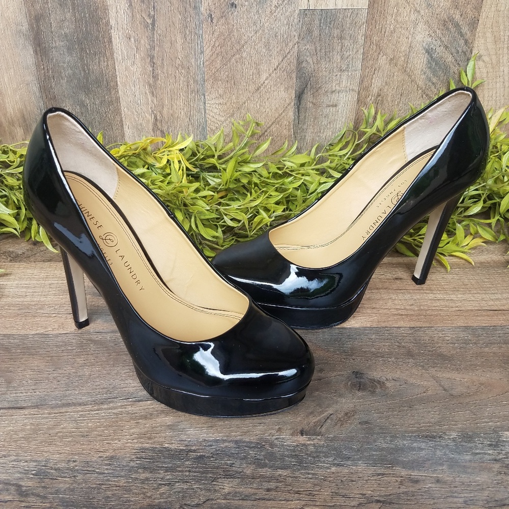 Chinese Laundry • Wendy Pump High Heel